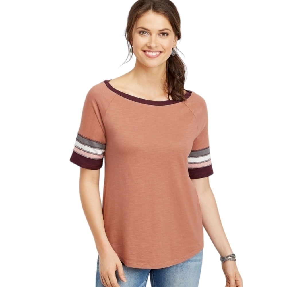 Maurices 24/7 Peach/Salmon‎ Top Size 2
